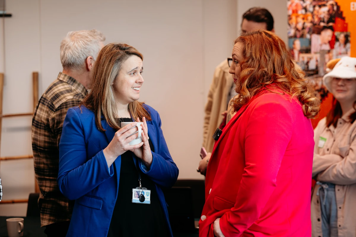 Winnie Howes, Michael Allan, Vaina Lumbiwa, Micheal Carruthers med