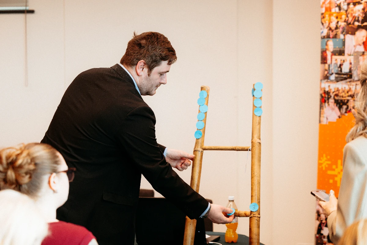 Winnie Howes, Michael Allan, Vaina Lumbiwa, Micheal Carruthers med