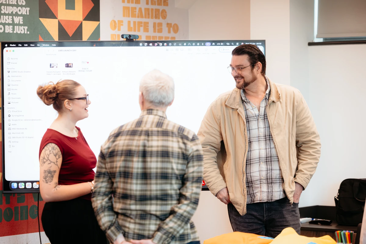 Winnie Howes, Michael Allan, Vaina Lumbiwa, Micheal Carruthers med